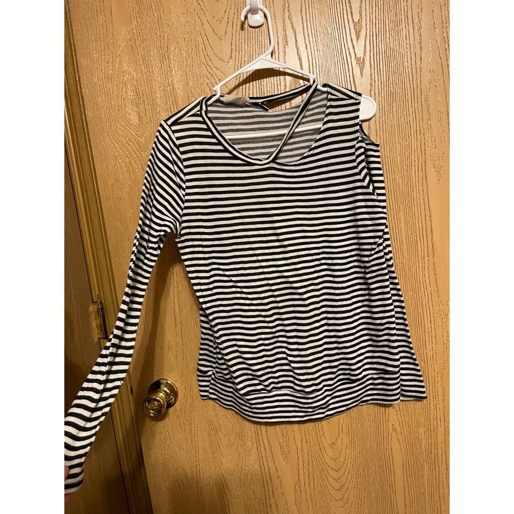 Boutique long sleeve with cut outs